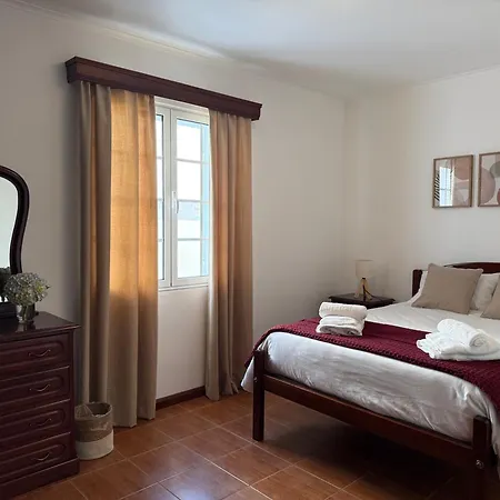 Casa Da Rua Nova Holiday home *