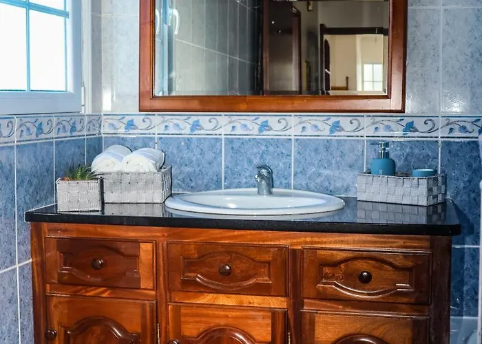 Casa Da Rua Nova Nordeste (Azores)